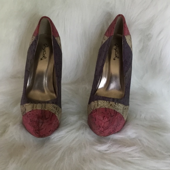 Qupid Multicolor Snake Skin Heels Size 6 - Picture 3 of 6